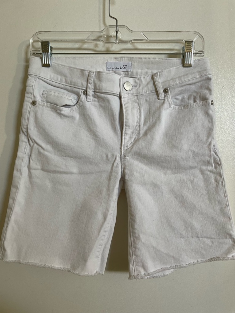 LOFT white denim Bermuda shorts (26/size 2)